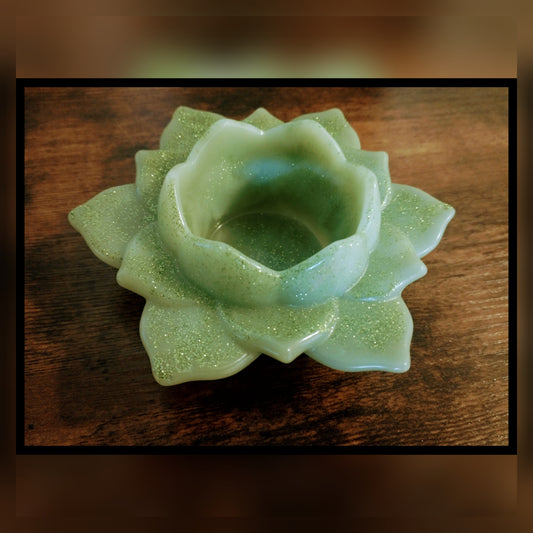 Lotus Tealight Holder - Sage and Cream